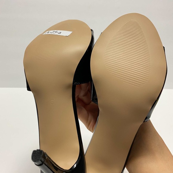 FSJ Black Patent Leather Sandals - Picture 6 of 8